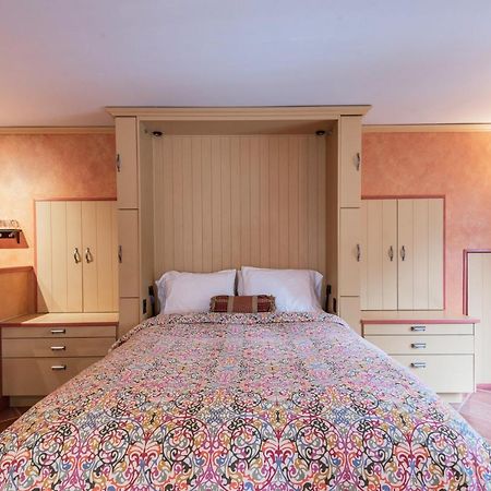 Salt Spring Carriage House B&B Ganges ภายนอก รูปภาพ