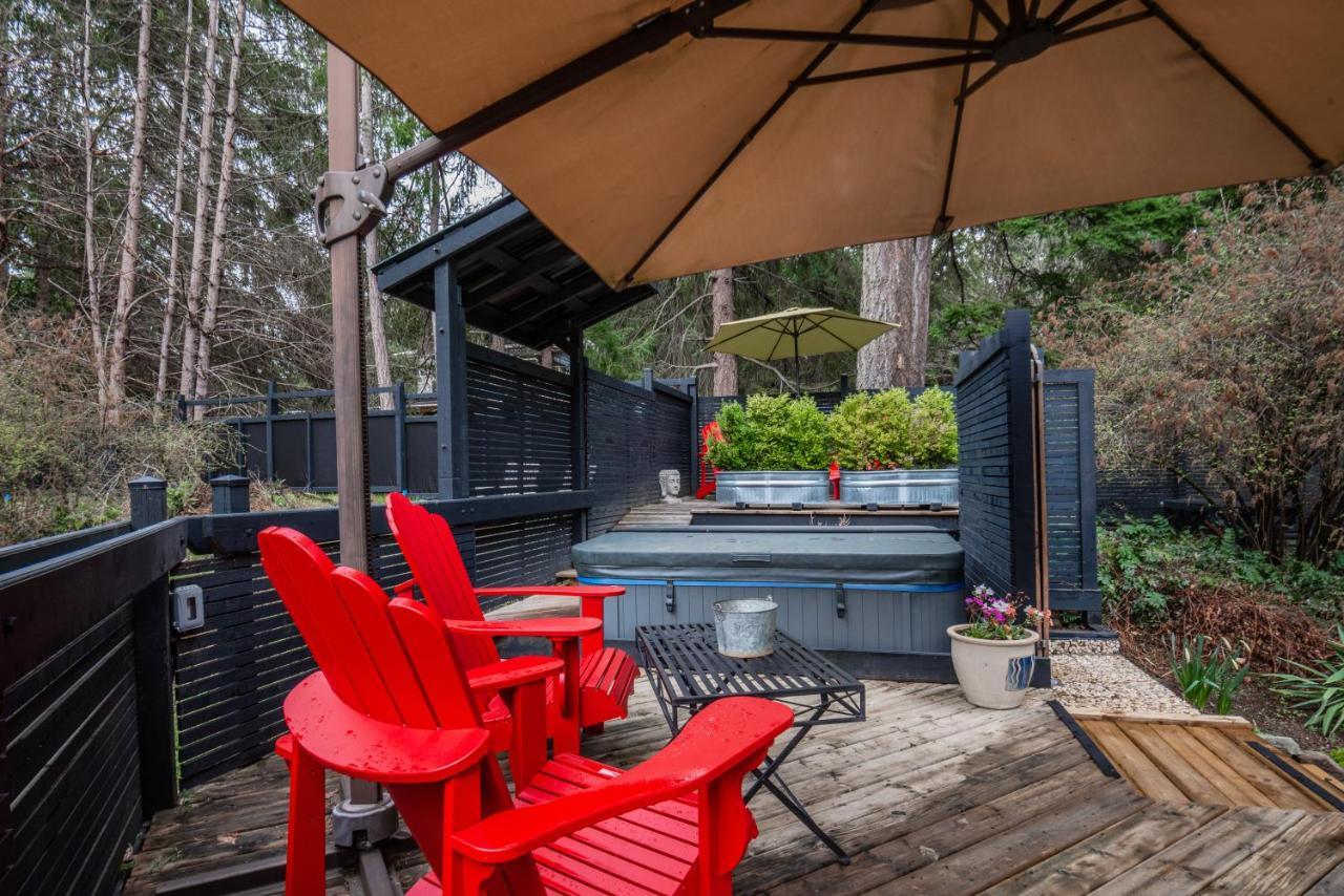 Salt Spring Carriage House B&B Ganges ภายนอก รูปภาพ