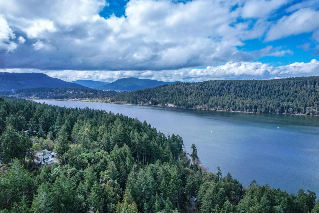 Salt Spring Carriage House B&B Ganges ภายนอก รูปภาพ