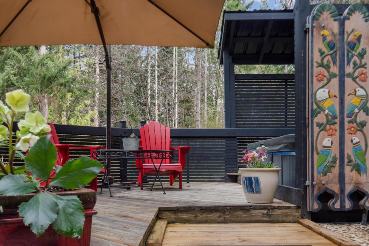 Salt Spring Carriage House B&B Ganges ภายนอก รูปภาพ